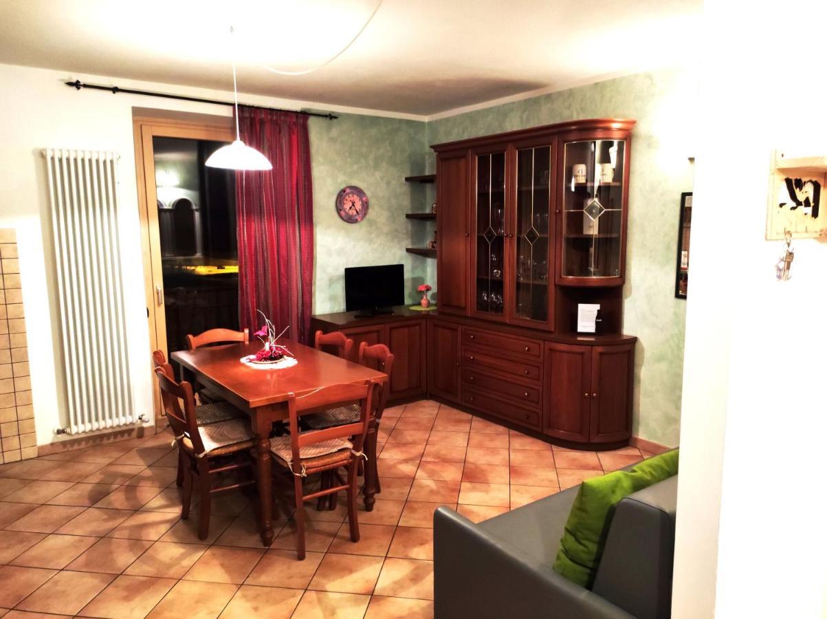 Apartment "Casa Maya" Mezzana  Buitenkant foto